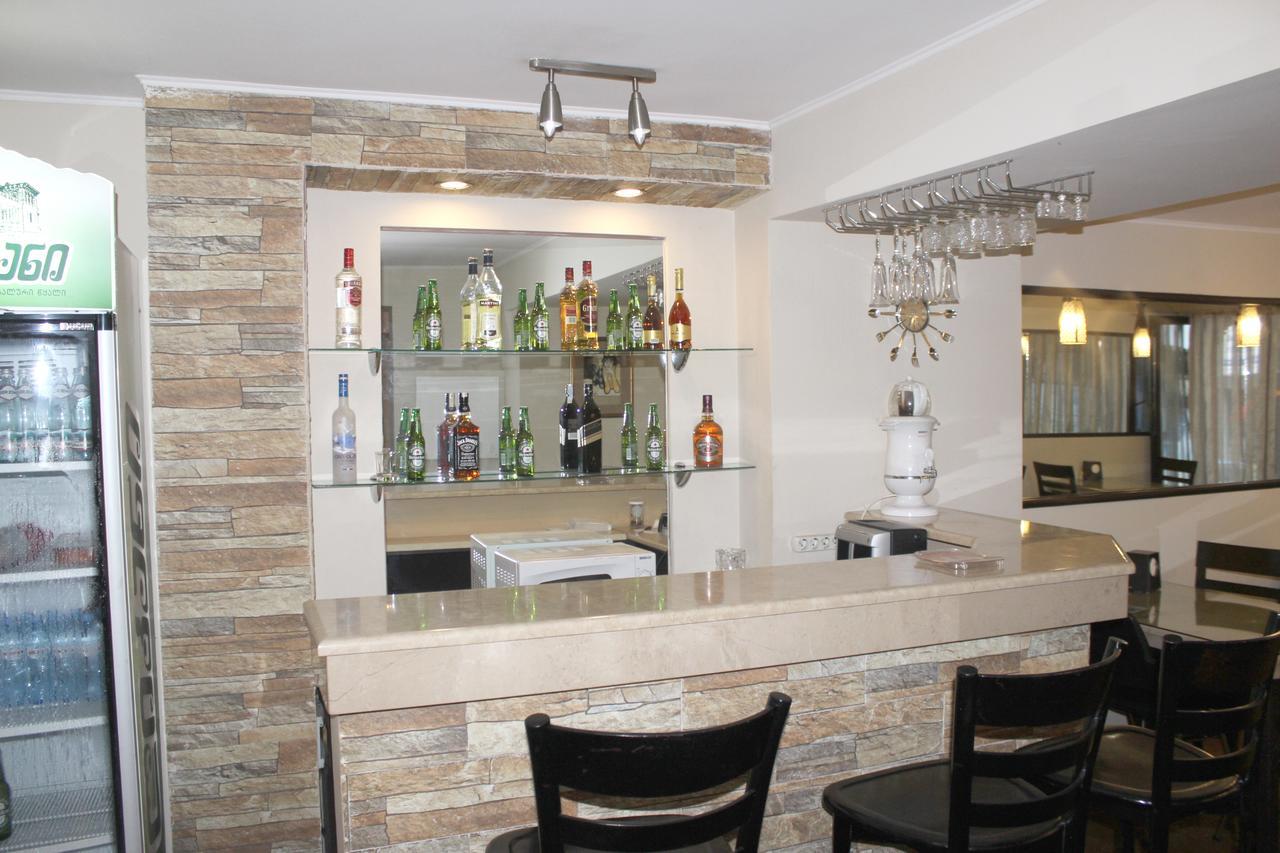 באטומי Iar Hotel מראה חיצוני תמונה
