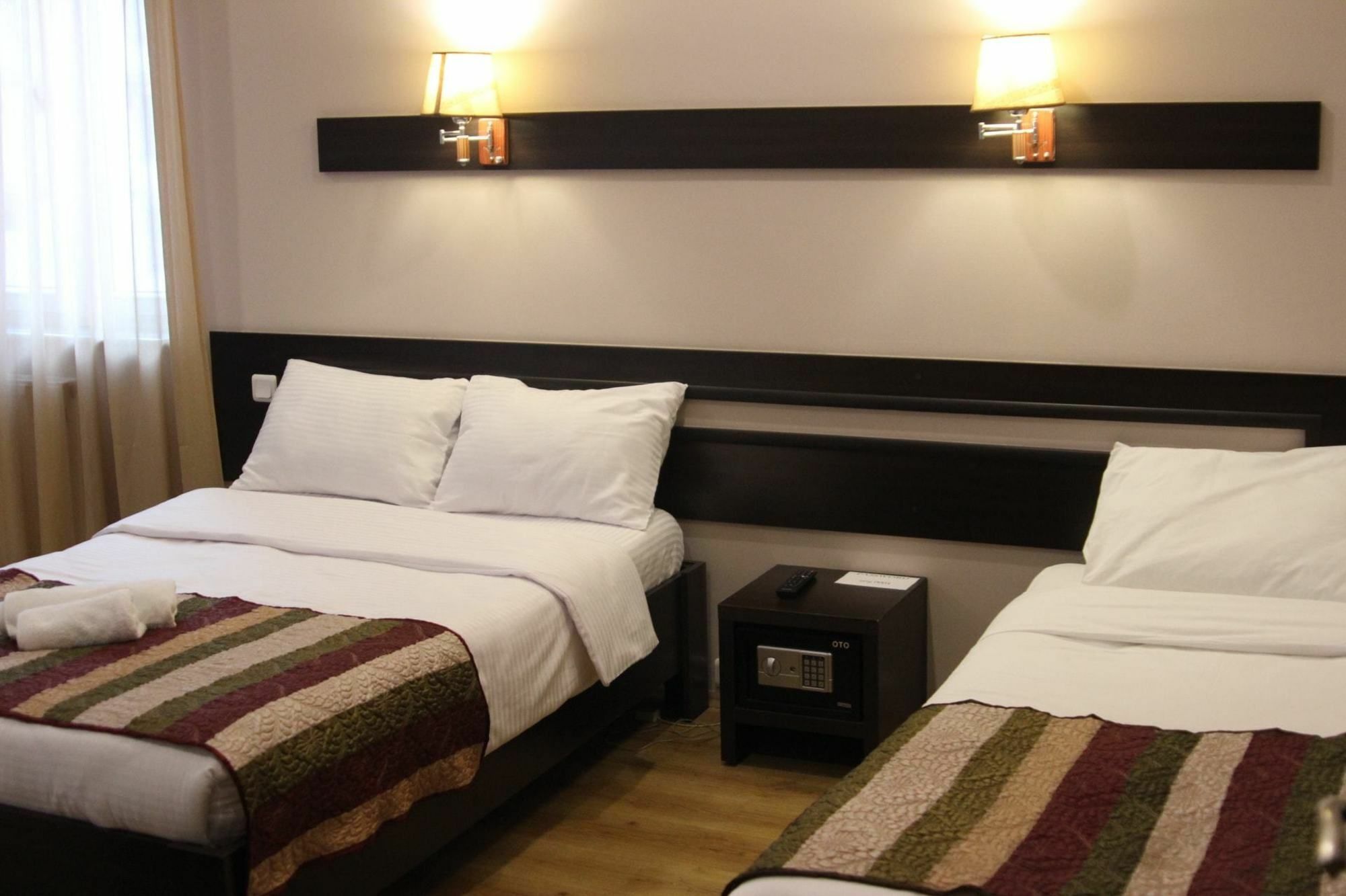 באטומי Iar Hotel מראה חיצוני תמונה